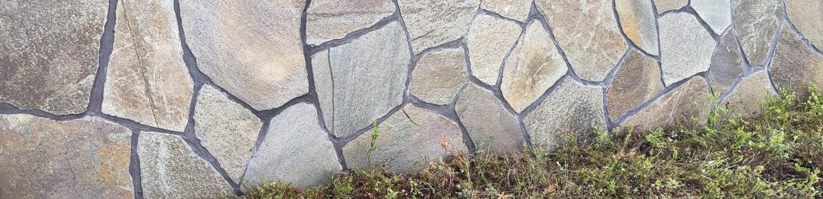 Huvila ja Huussi 2026 Stonelement-Slate kivimuurit, tuplaverhoiltu kivielementti